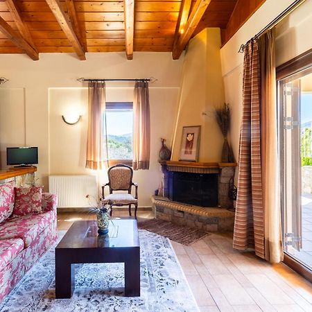 Pleiades Studios All Season Gems - Korinthos Stone Retreats Kalianoi エクステリア 写真
